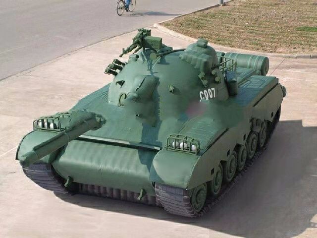 东城军用充气坦克车